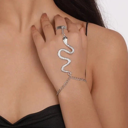 Simple Personality Irregular Alloy Serpentine Finger Chain